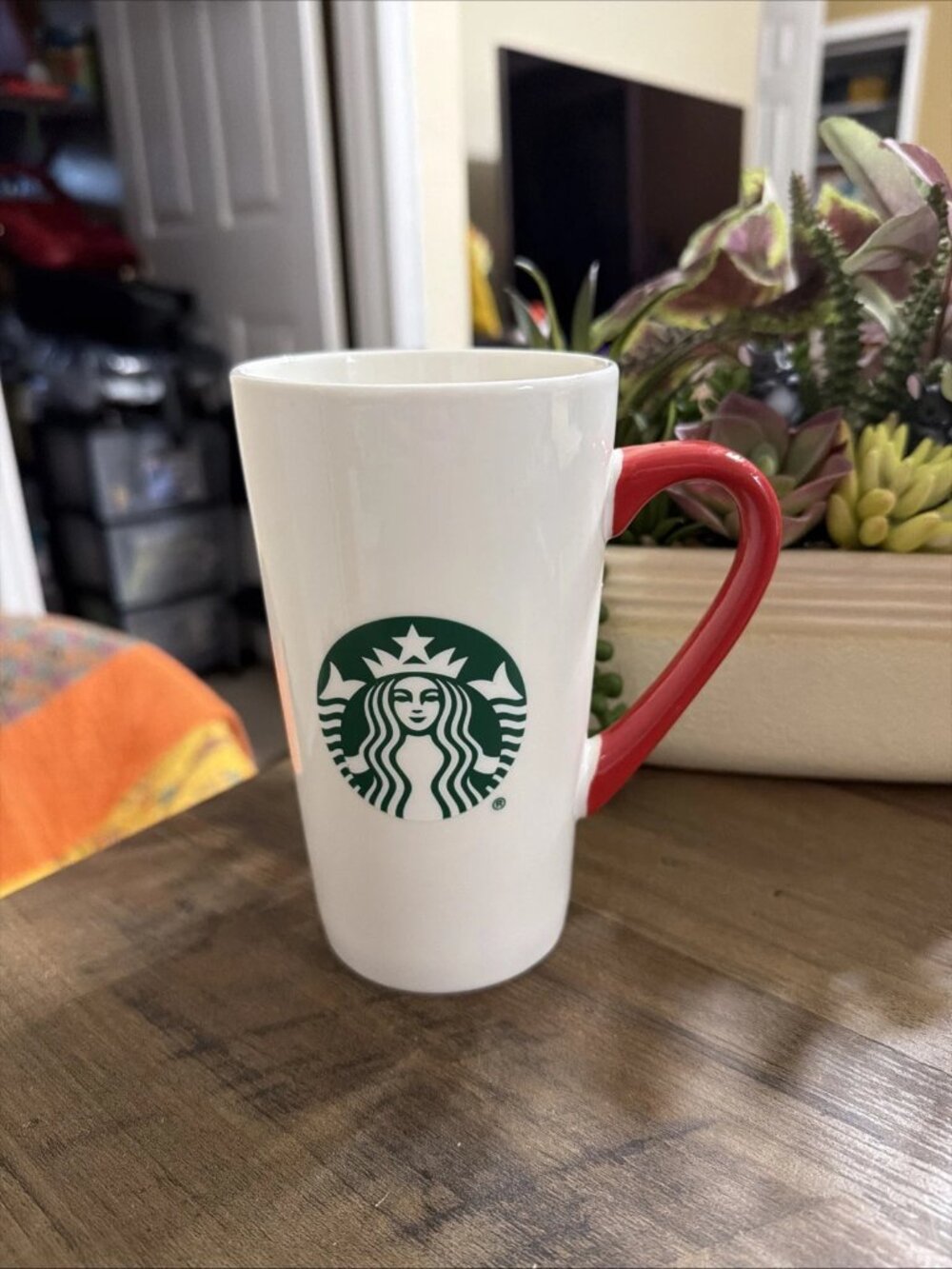 Starbucks 2020 16 Oz Limited Edition Holiday Tall White Mug With Red Handle